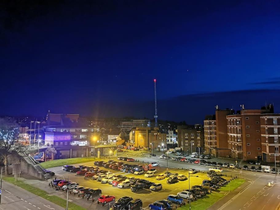 Paramount City View Swindon Exterior foto